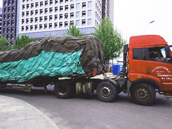 棕剛玉整車發貨